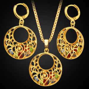 Dubai fashion copper plated 18K gold round hollow color diamond necklace earrings jewelry set