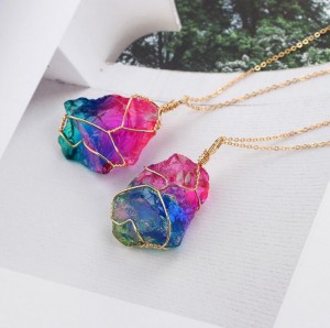 Rainbow Quartz Crystal Necklace Metallic Aura Quartz Stone Point Pendant Boho Style Necklace Women