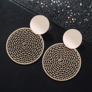 Exquisite exaggerated metal hollow geometric round cake big circle earrings