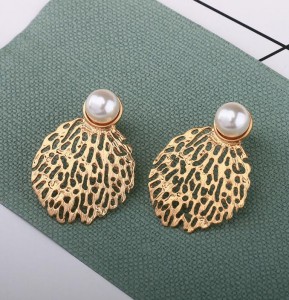 Pearl Jewelry Coral Branches Metal Shape Hollow Gold Earring Stud