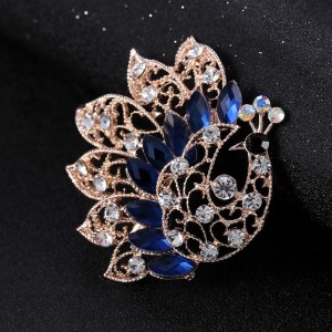 Gold Plated Animal Jewelry Peacock Crystal Rhinestone Brooch Costume Jewelry