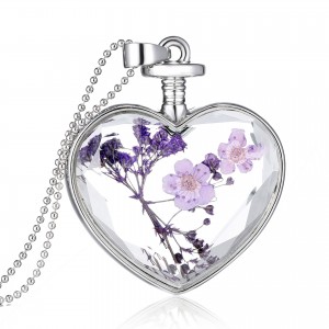Valentine’s Day Gift Jewelry Heart-shaped pendant love crystal plants dried flowers necklace