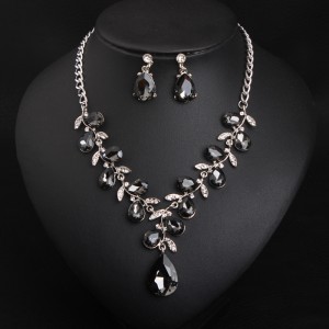 Crystal wedding gift Gem Leaf Necklace Earring Set jewelry set for ladies