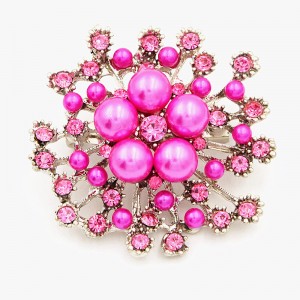 Women’s clothing accessories large snowflake pearl crystal brooch beautiful flower brooch