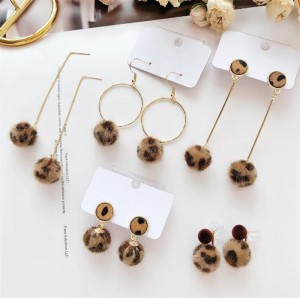 wholesale female fashion earrings retro leopard earrings with ball